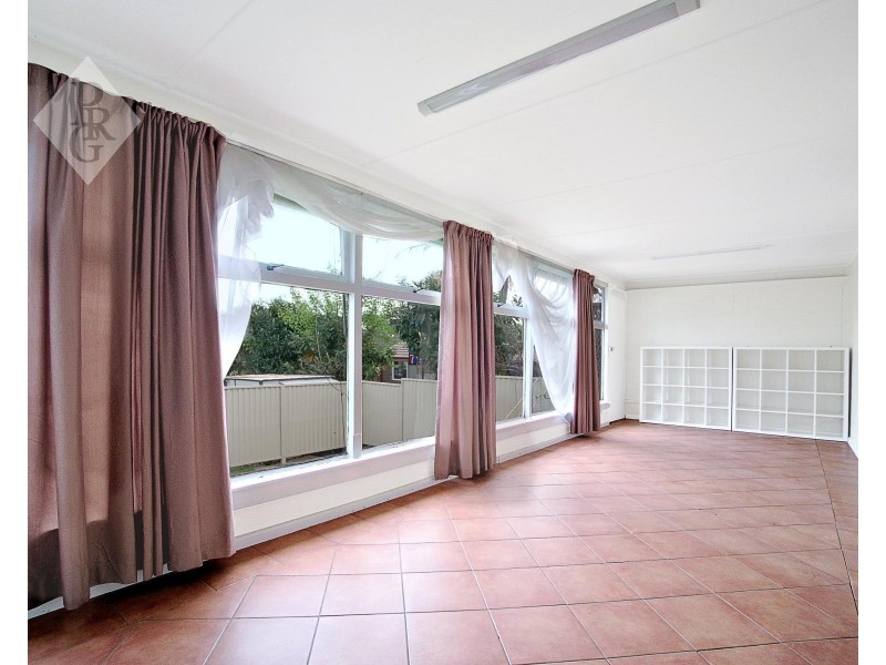 82 Carrisbrook Avenue, Punchbowl NSW 2196