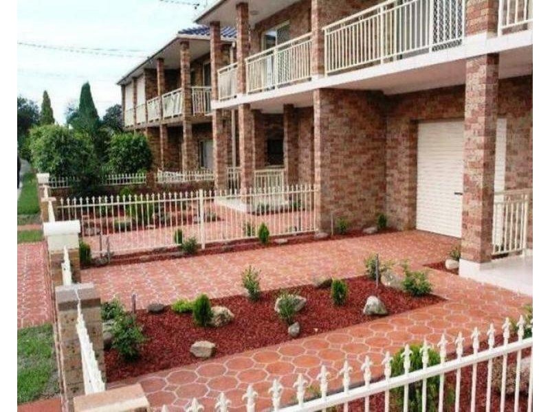 95 Noble Avenue, Greenacre NSW 2190