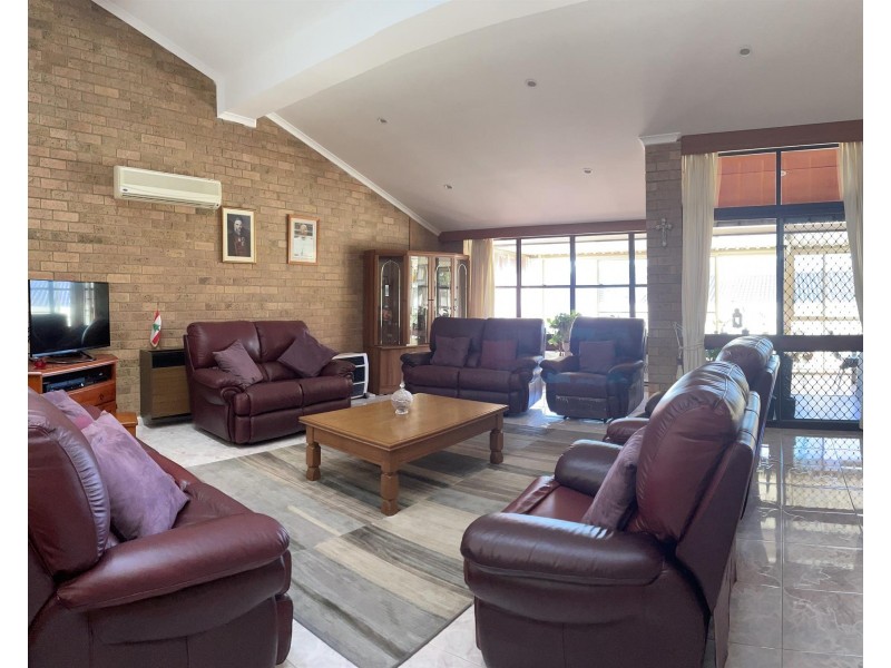 25 Redman Parade, Belmore NSW 2192