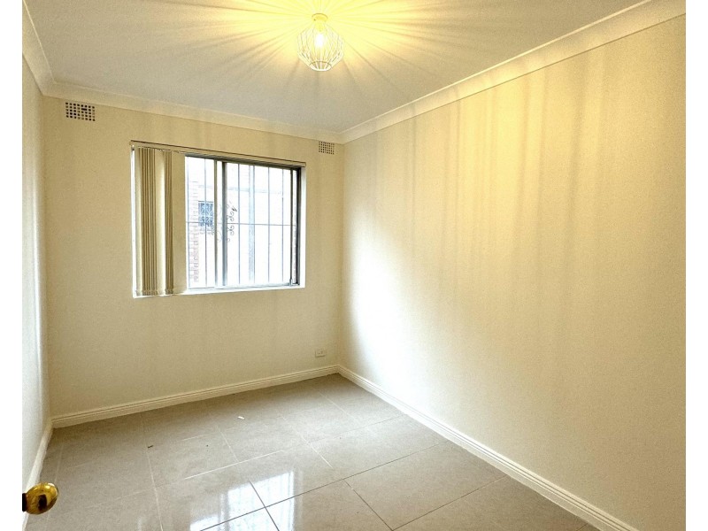 4/20 Colin Street, Lakemba NSW 2195