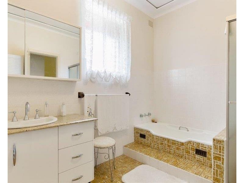 10 Wallace Street, Concord NSW 2137