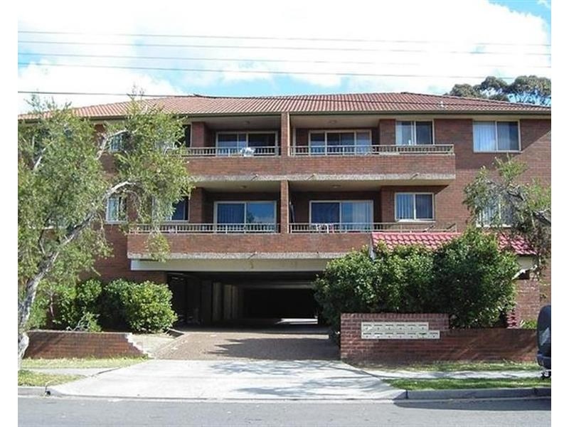 8/9-11 Bellevue Avenue, Lakemba NSW 2195