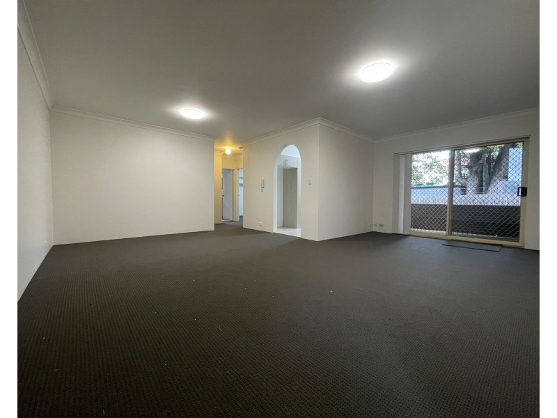 8/9-11 Bellevue Avenue, Lakemba NSW 2195