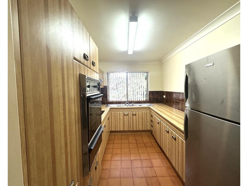 2/8-12 Railway Crescent, Jannali NSW 2226