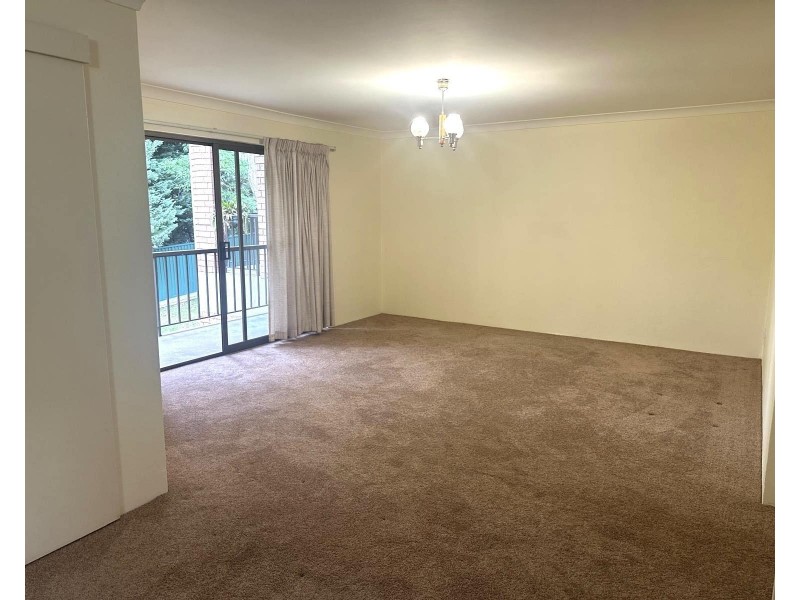 2/8-12 Railway Crescent, Jannali NSW 2226