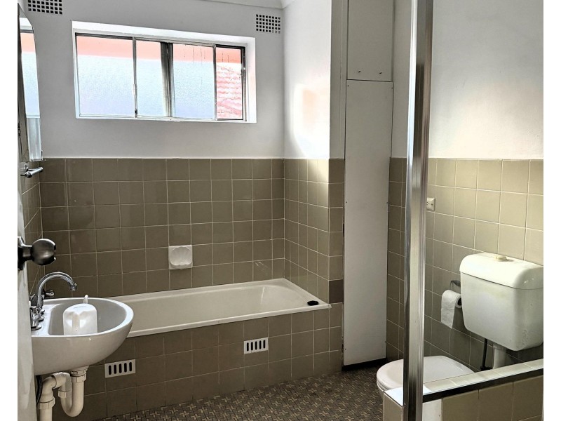 3/31 Sproule Street, Lakemba NSW 2195