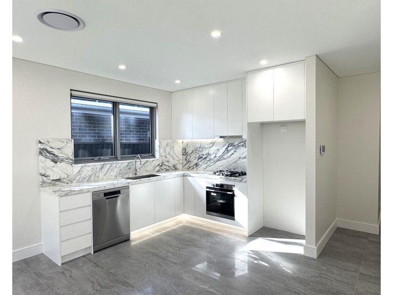 1/82A Centaur Street, Revesby NSW 2212