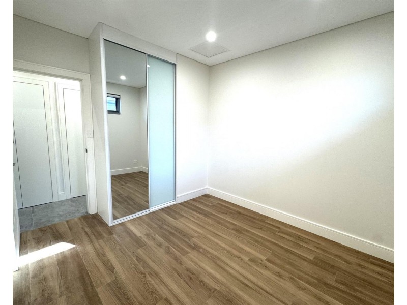 1/82A Centaur Street, Revesby NSW 2212