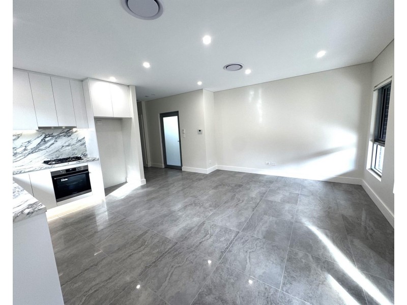 1/82A Centaur Street, Revesby NSW 2212