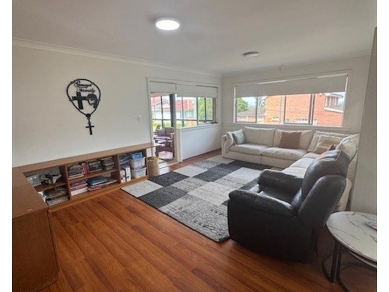 31 Hazel Street, Georges Hall NSW 2198