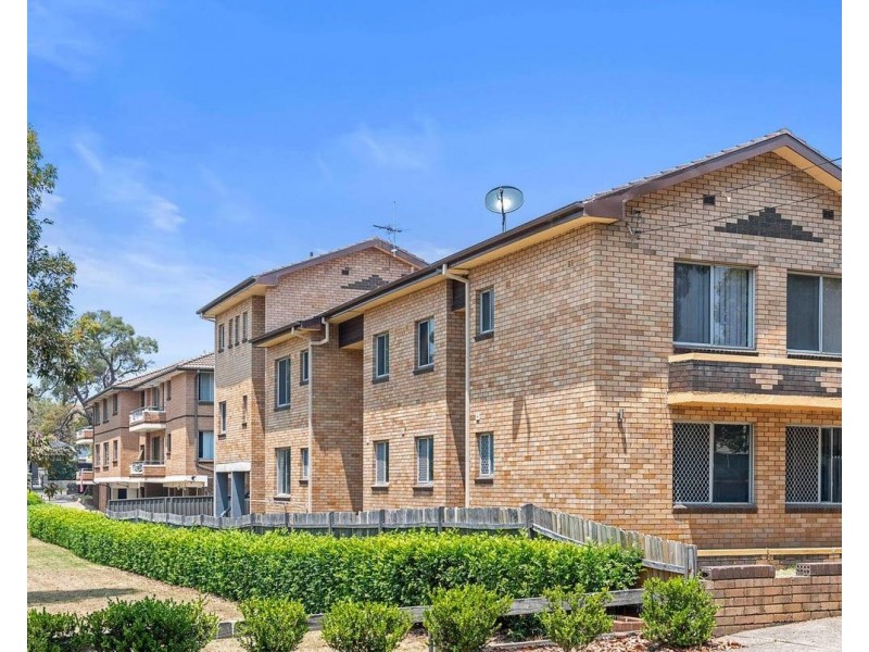 2/54 Knox Street, Belmore NSW 2192