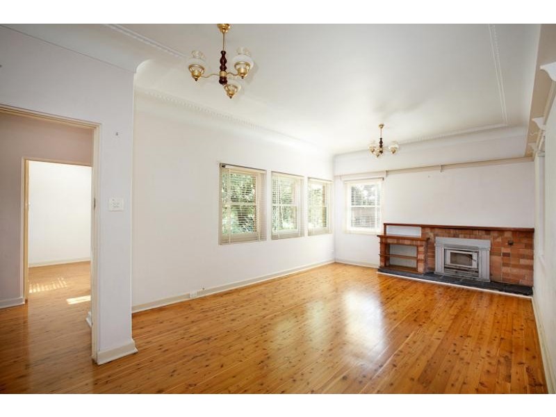 42 Cowan Rd, Mount Colah NSW 2079