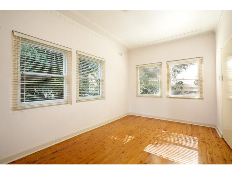 42 Cowan Rd, Mount Colah NSW 2079