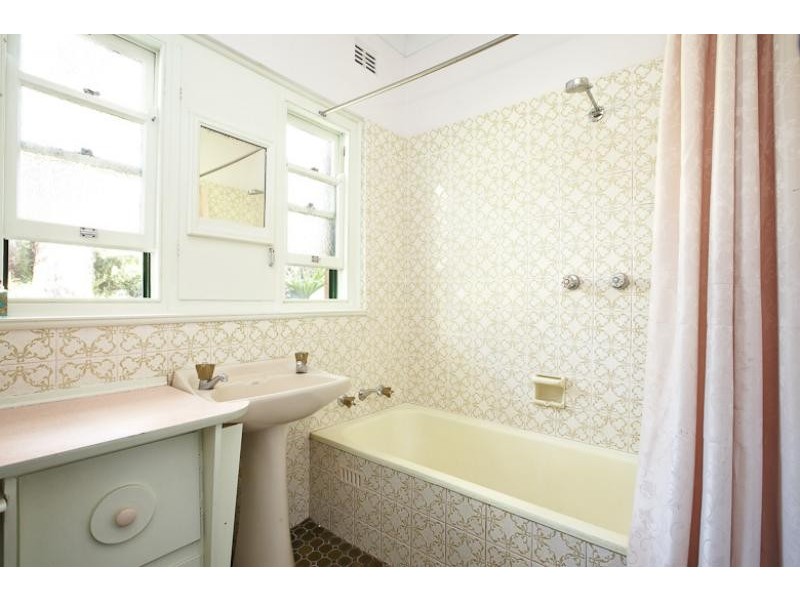 42 Cowan Rd, Mount Colah NSW 2079