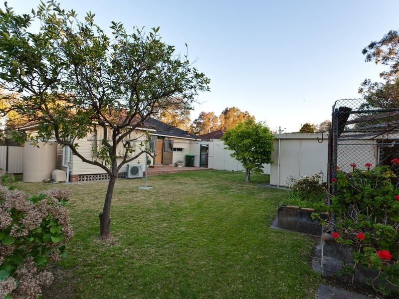 71 Parklands Rd, Mount Colah NSW 2079