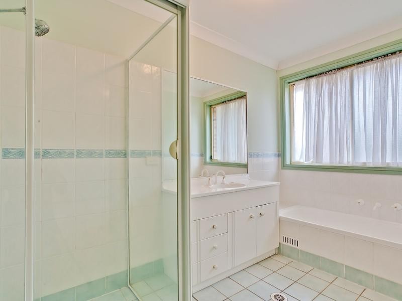 3b Alicia Rd, Mount Kuring-gai NSW 2080