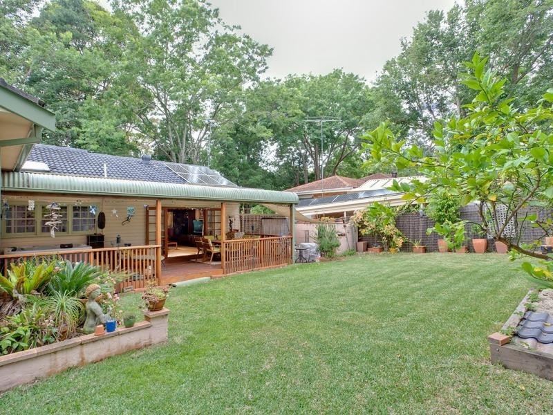 33 Neridah Ave, Mount Colah NSW 2079