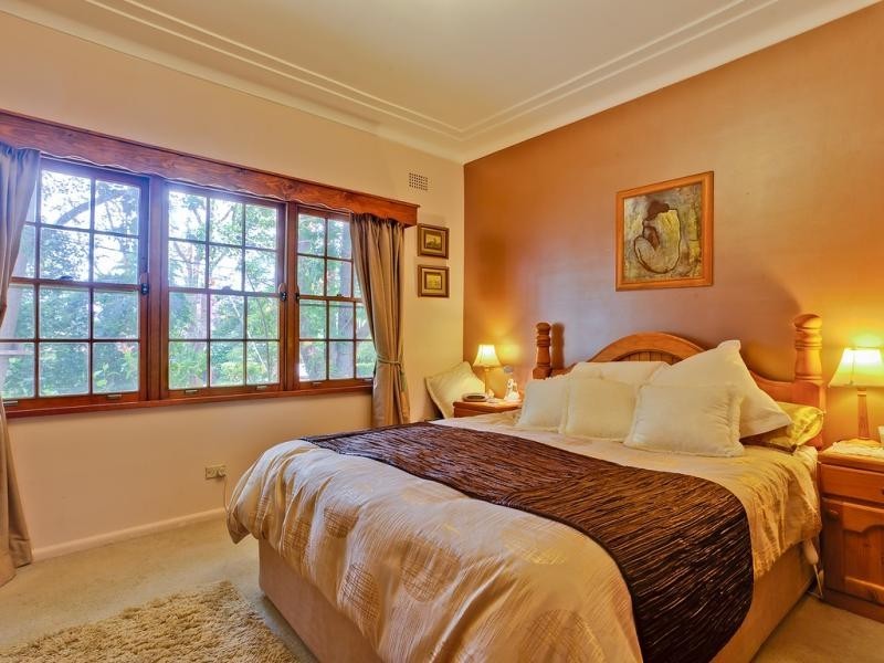 33 Neridah Ave, Mount Colah NSW 2079