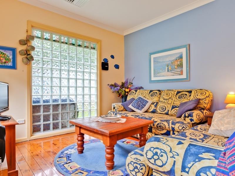 33 Neridah Ave, Mount Colah NSW 2079