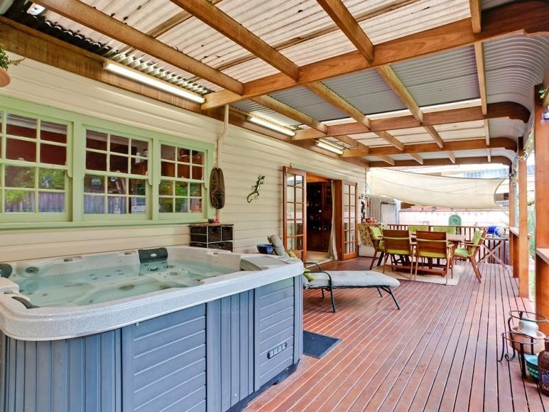 33 Neridah Ave, Mount Colah NSW 2079