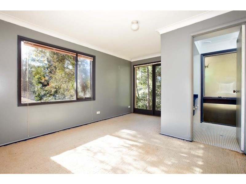 24 Greenview  Pde, Berowra NSW 2081