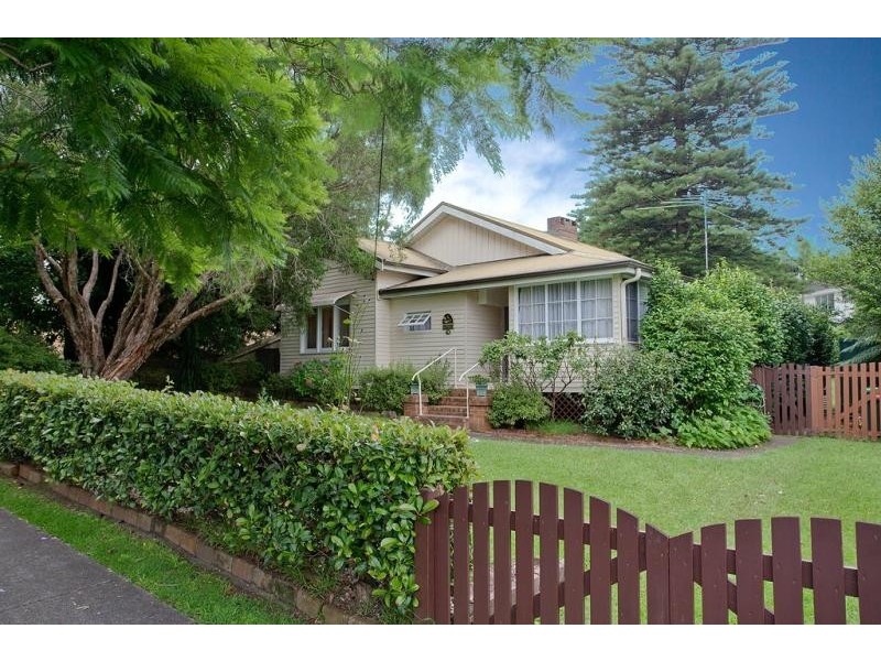 19 Queens  Rd, Asquith NSW 2077