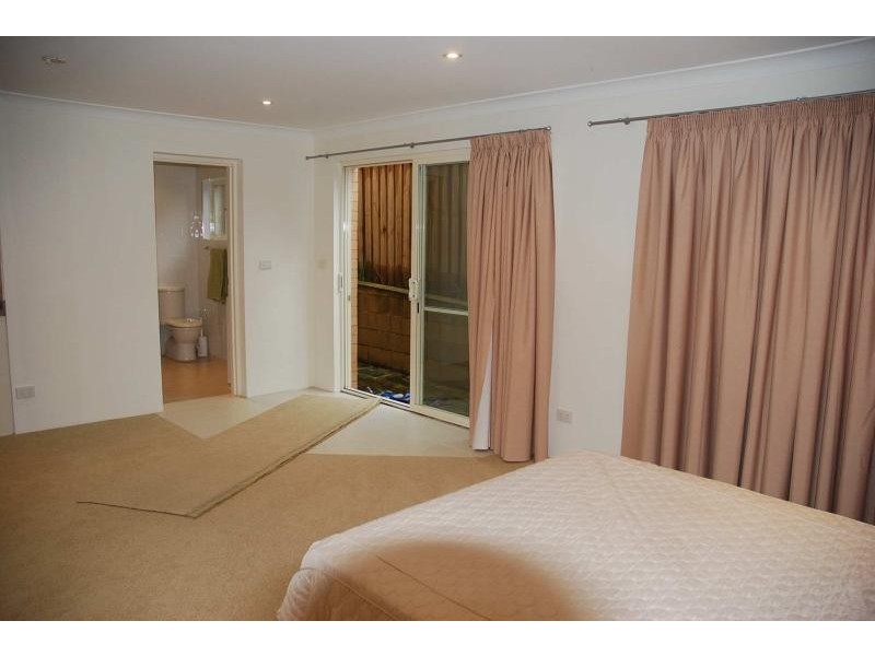 8a Bolton Ave, Mount Colah NSW 2079
