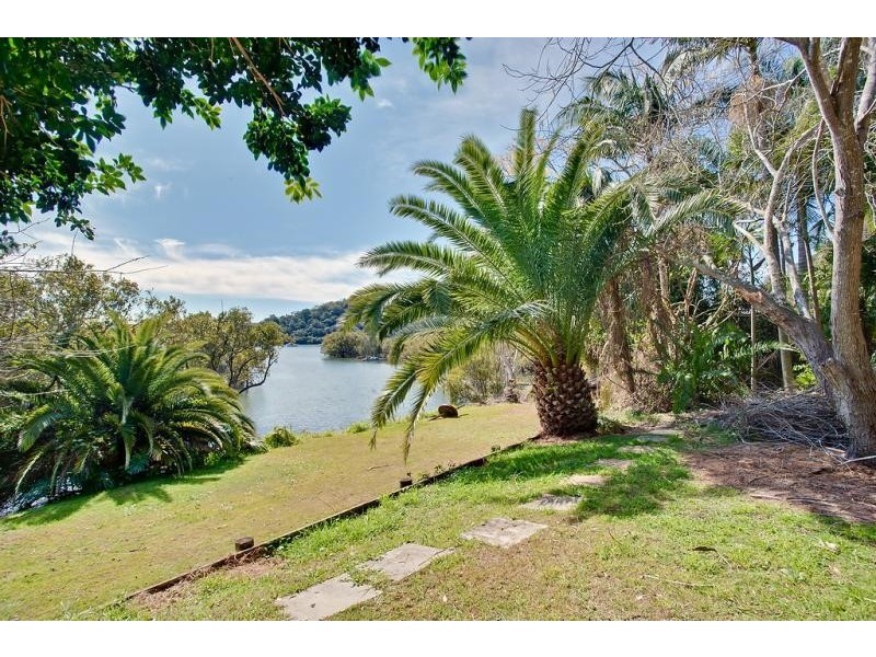 15 Brooklyn  Rd, Brooklyn NSW 2083