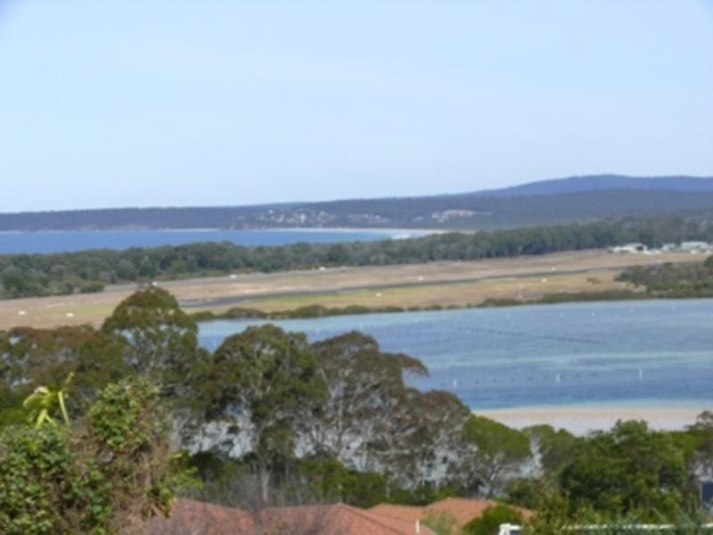 22 John Cl, Merimbula NSW 2548