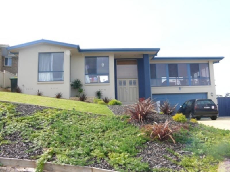 22 John Cl, Merimbula NSW 2548