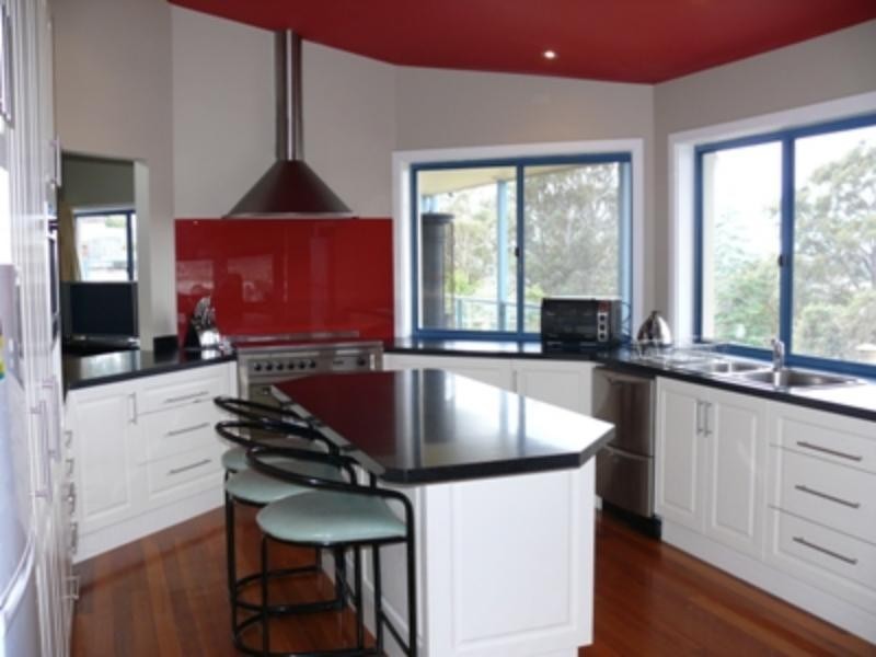 22 John Cl, Merimbula NSW 2548