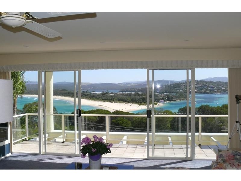 62 Lake St, Merimbula NSW 2548