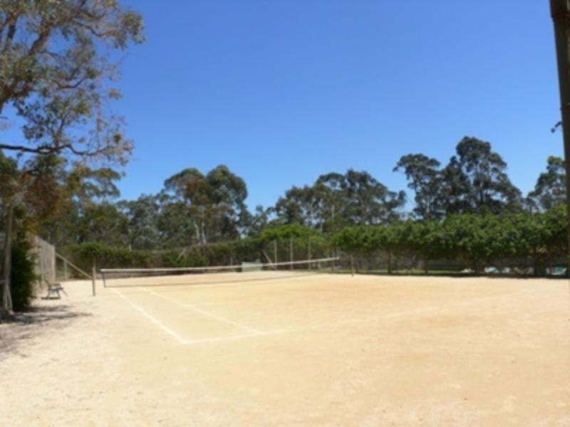 111 Widgeram Rd, Tura Beach NSW 2548