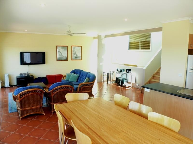 2/180 Pacific  Way, Tura Beach NSW 2548