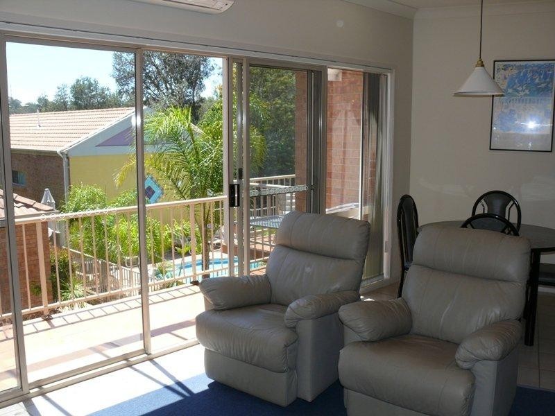 5/1 Ocean  Dr, Merimbula NSW 2548