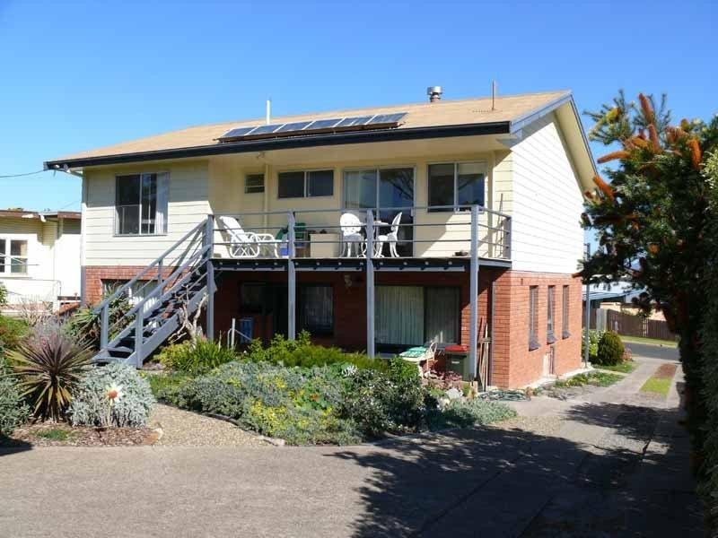 2 Apoona  St, Merimbula NSW 2548