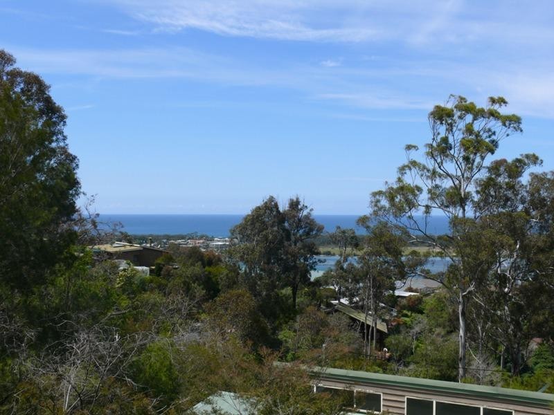 4 Doyle Pl, Merimbula NSW 2548