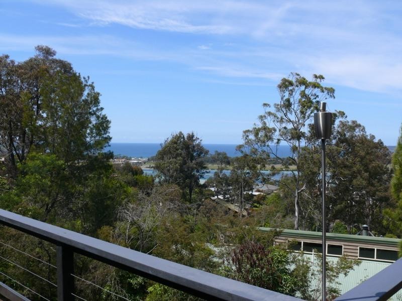 4 Doyle Pl, Merimbula NSW 2548