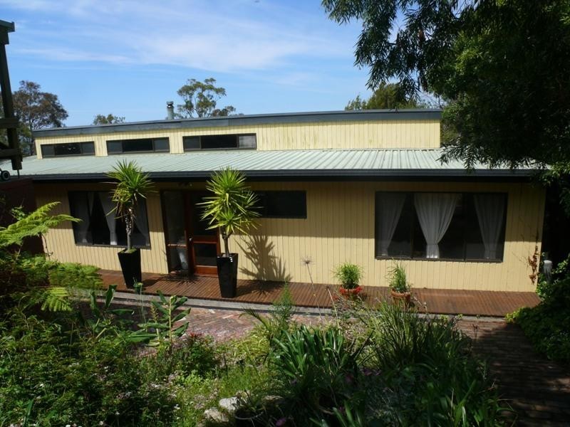 4 Doyle Pl, Merimbula NSW 2548