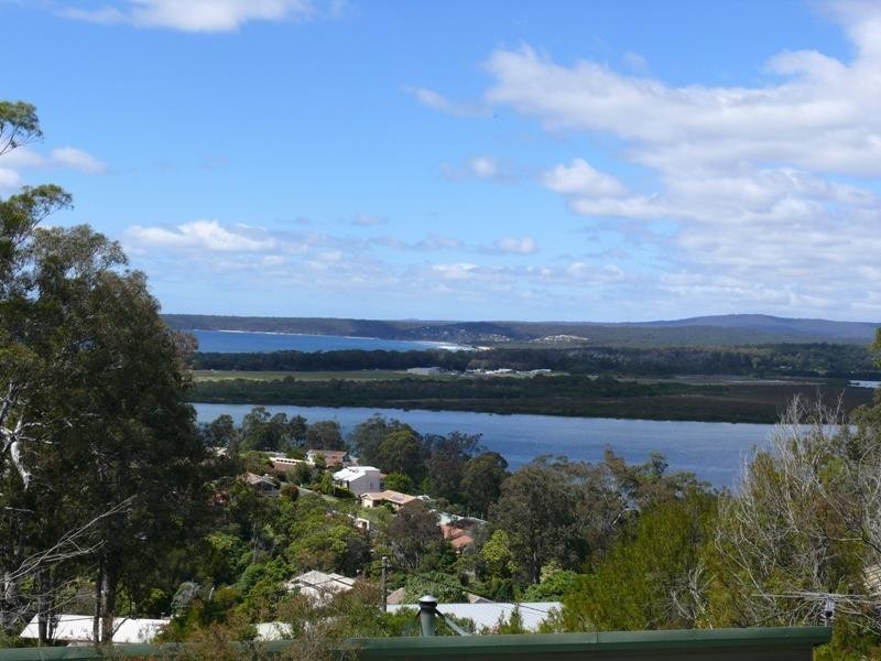 4 Doyle Pl, Merimbula NSW 2548
