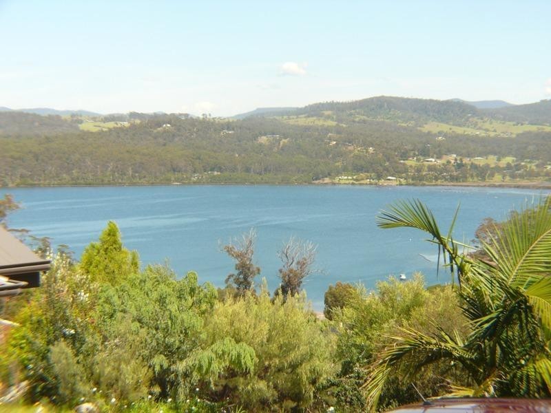 8 Lakewood  Dr, Merimbula NSW 2548