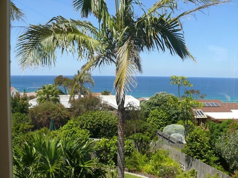 9 Beachview  Ct, Tura Beach NSW 2548