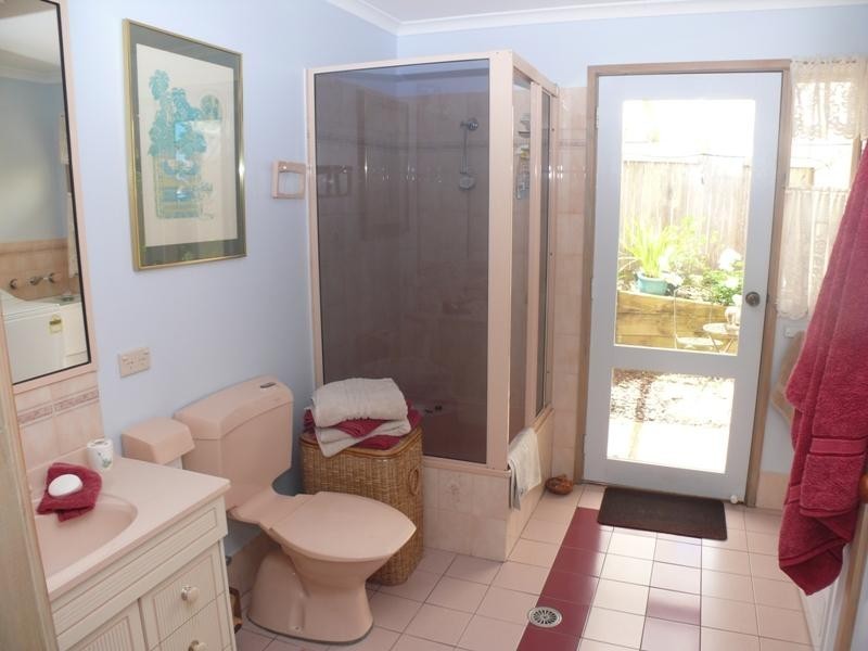 9 Beachview  Ct, Tura Beach NSW 2548