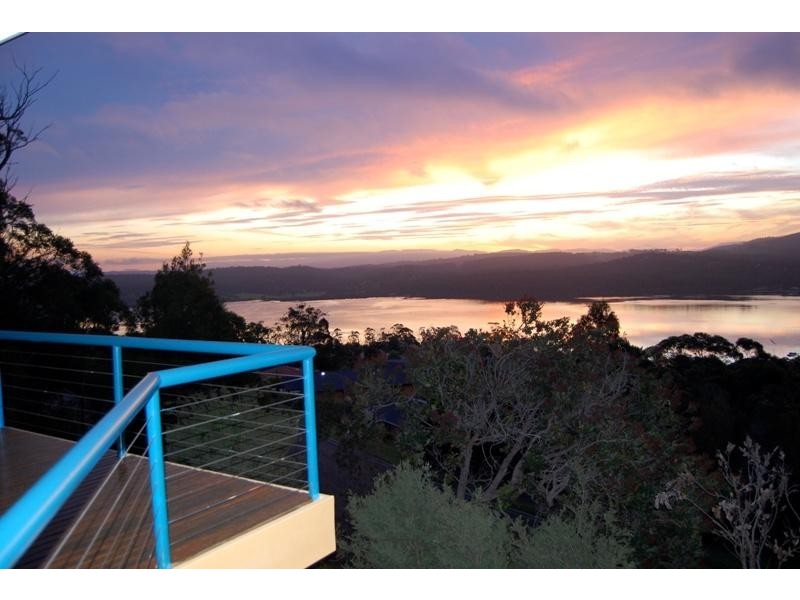 2 Lakewood Dr, Merimbula NSW 2548