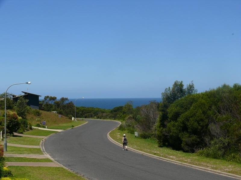 25 Headland  Dr, Tura Beach NSW 2548