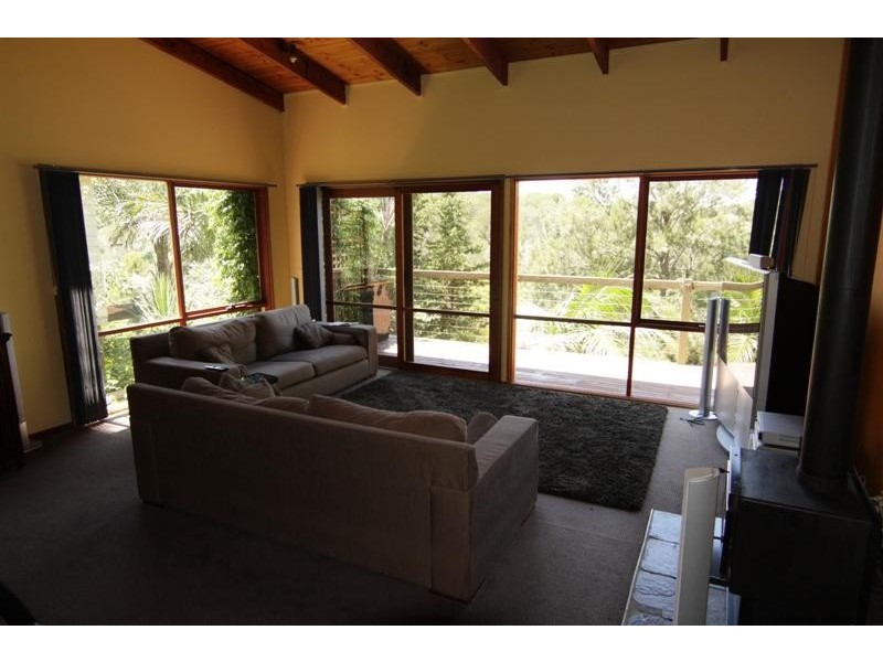 16 Garden  Cir, Merimbula NSW 2548