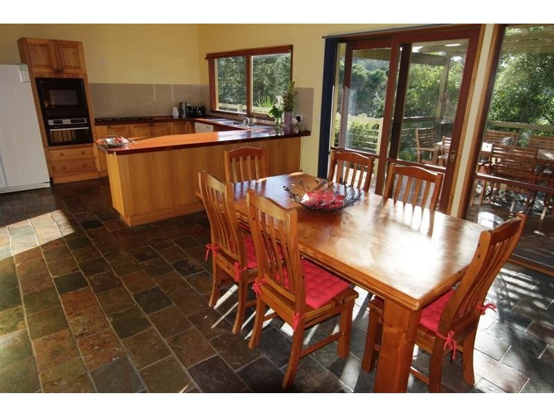 16 Garden  Cir, Merimbula NSW 2548