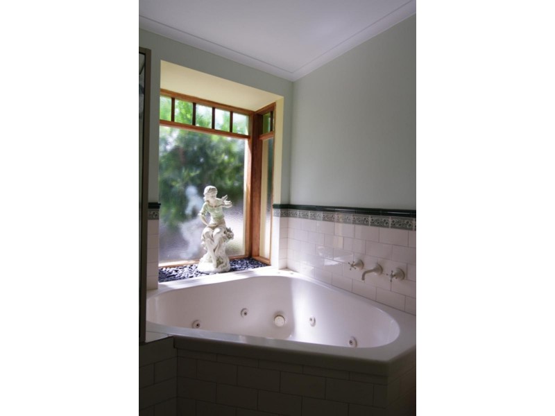 16 Garden  Cir, Merimbula NSW 2548