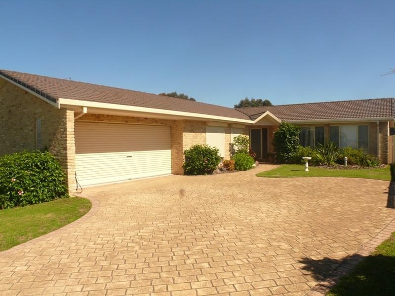 42 Headland  Dr, Tura Beach NSW 2548