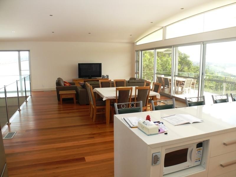5 Lakeview  Ave, Merimbula NSW 2548